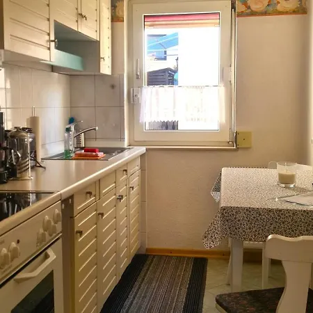 Vintage-neu Teilrenoviert Apartment Sankt Martin